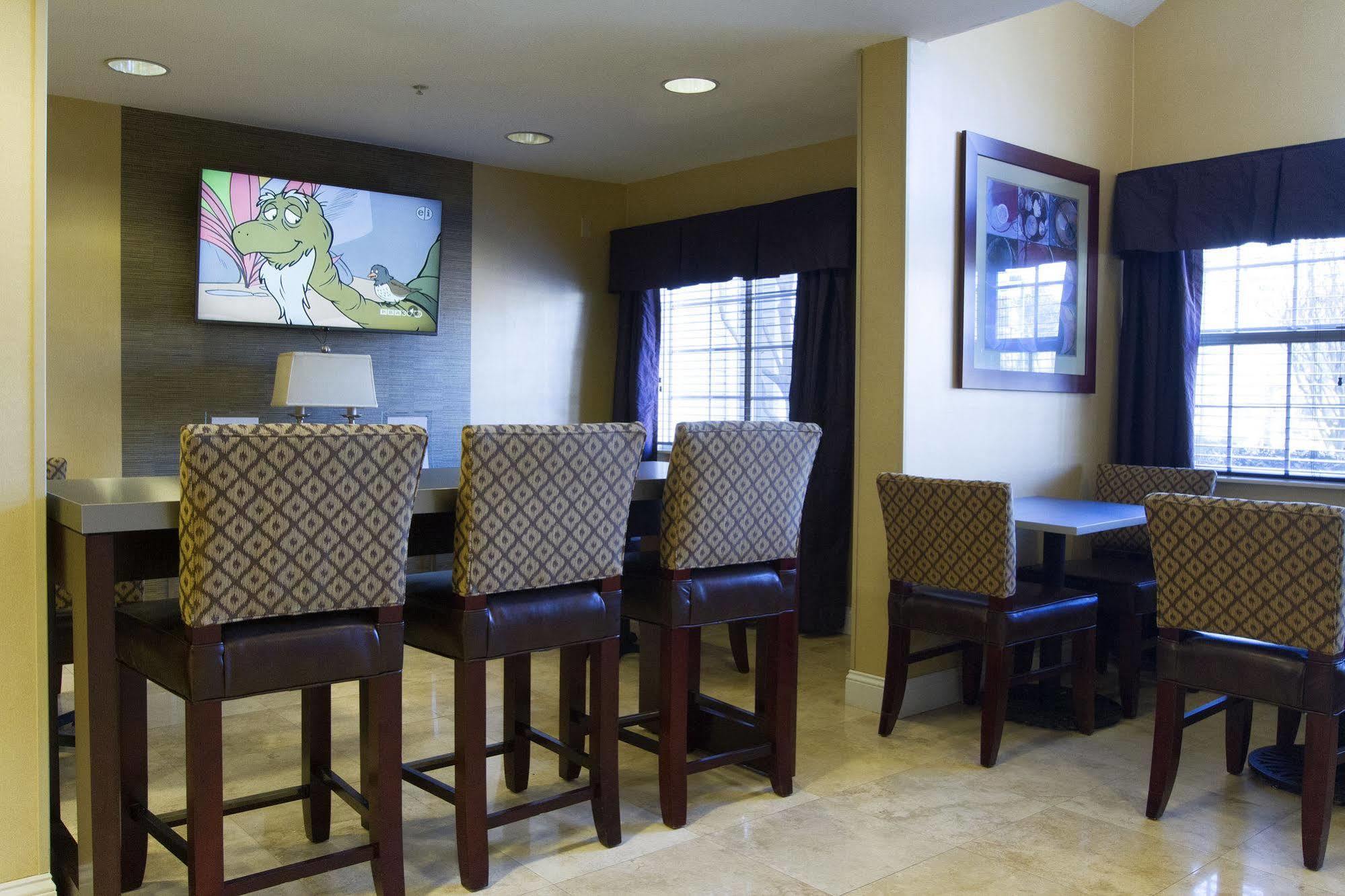 Hotel Microtel & By Wyndham Atlanta Buckhead Area 2*